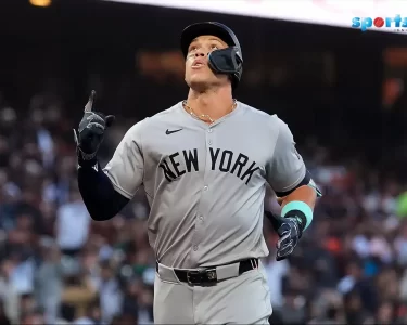 Aaron Judge Smashes His Historic 62nd Home Run to Break the AL Record