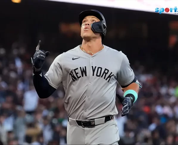 Aaron Judge Smashes His Historic 62nd Home Run to Break the AL Record